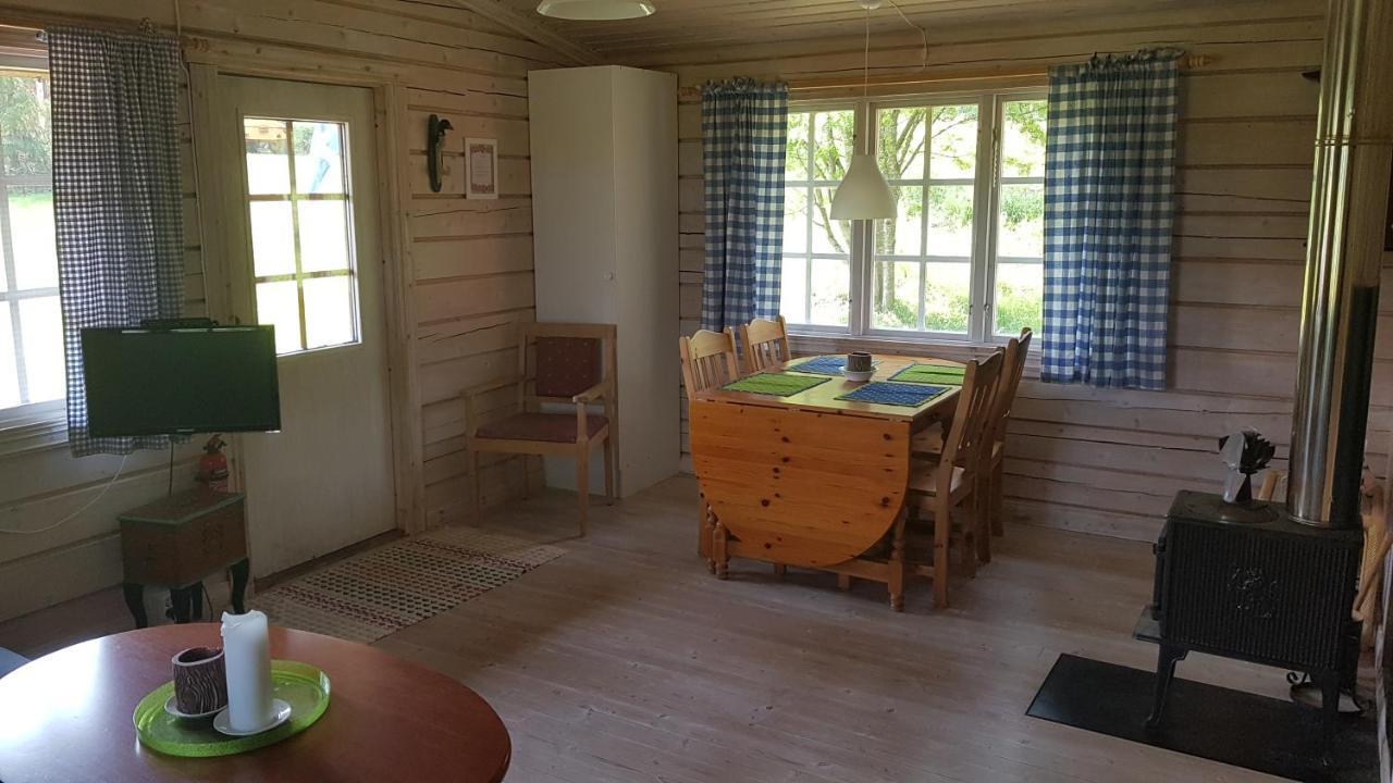 Countryside Cottage By The River 卡利克斯 外观 照片