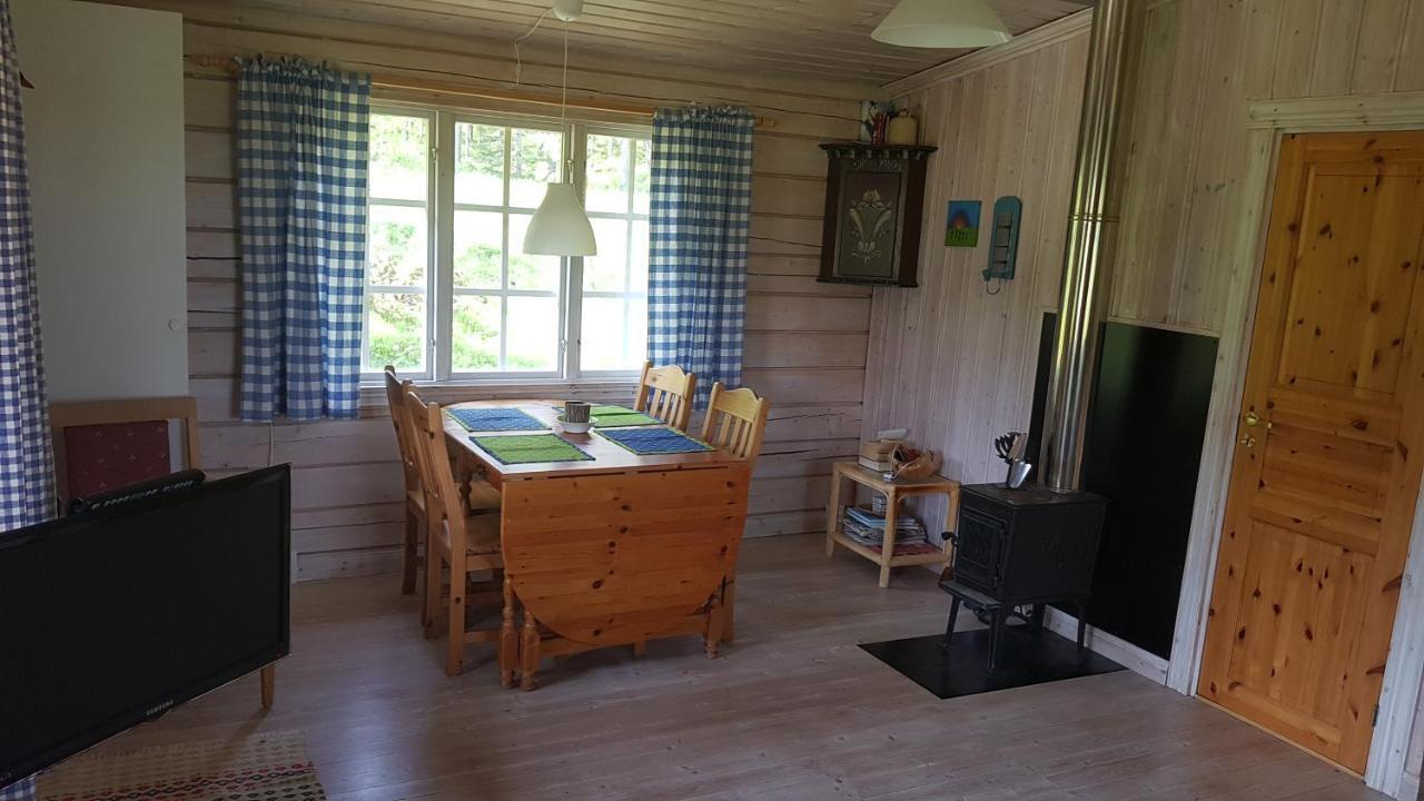 Countryside Cottage By The River 卡利克斯 外观 照片